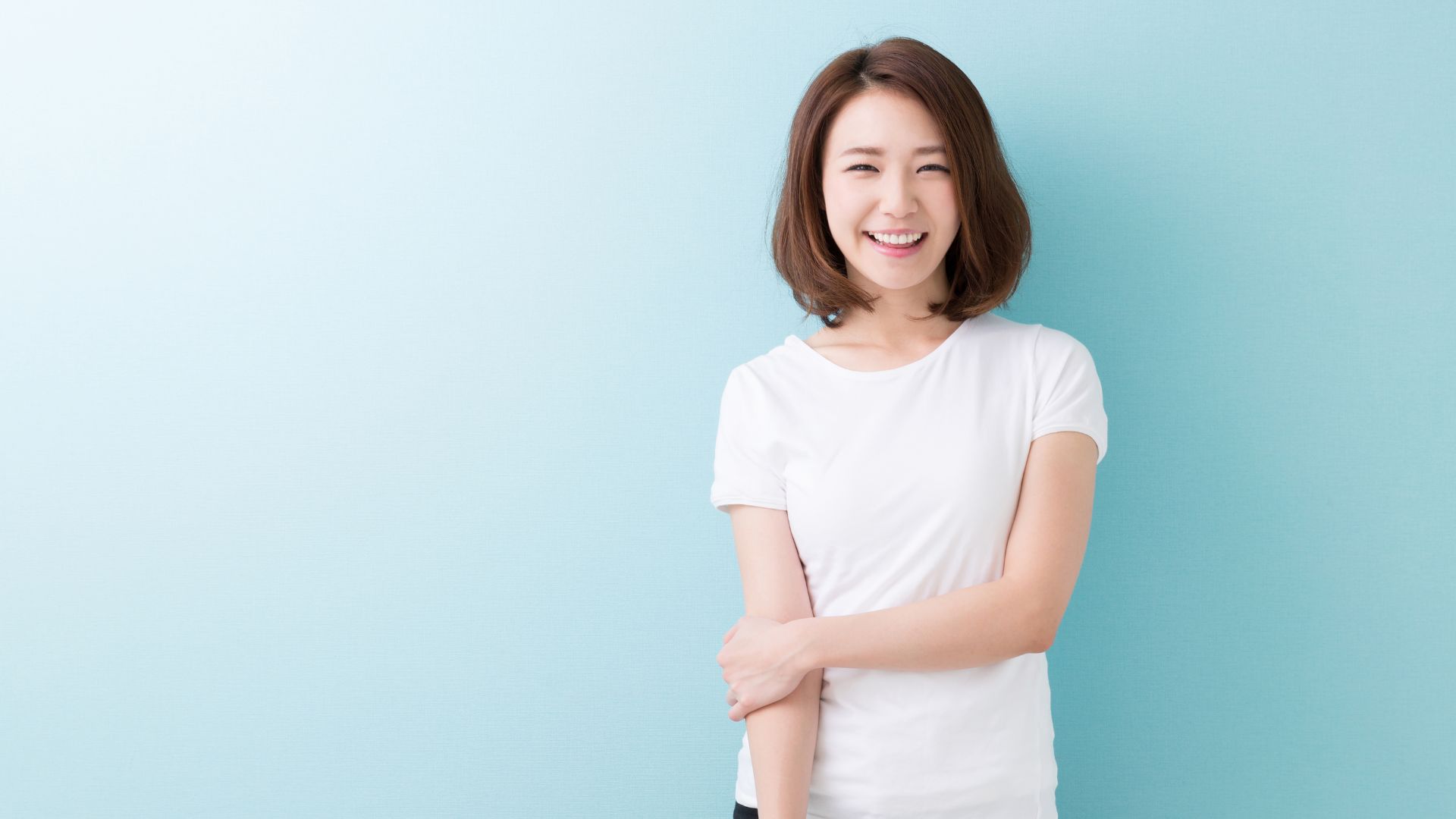 よくあるご質問 - 安心感を与える笑顔の女性がお客様の疑問にお答えします。chanvreのサービスに関するFAQです。